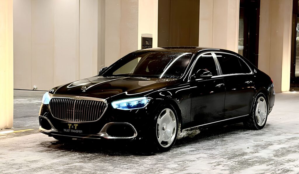 Mercedes-Maybach W223 вид спереди премиальный седан